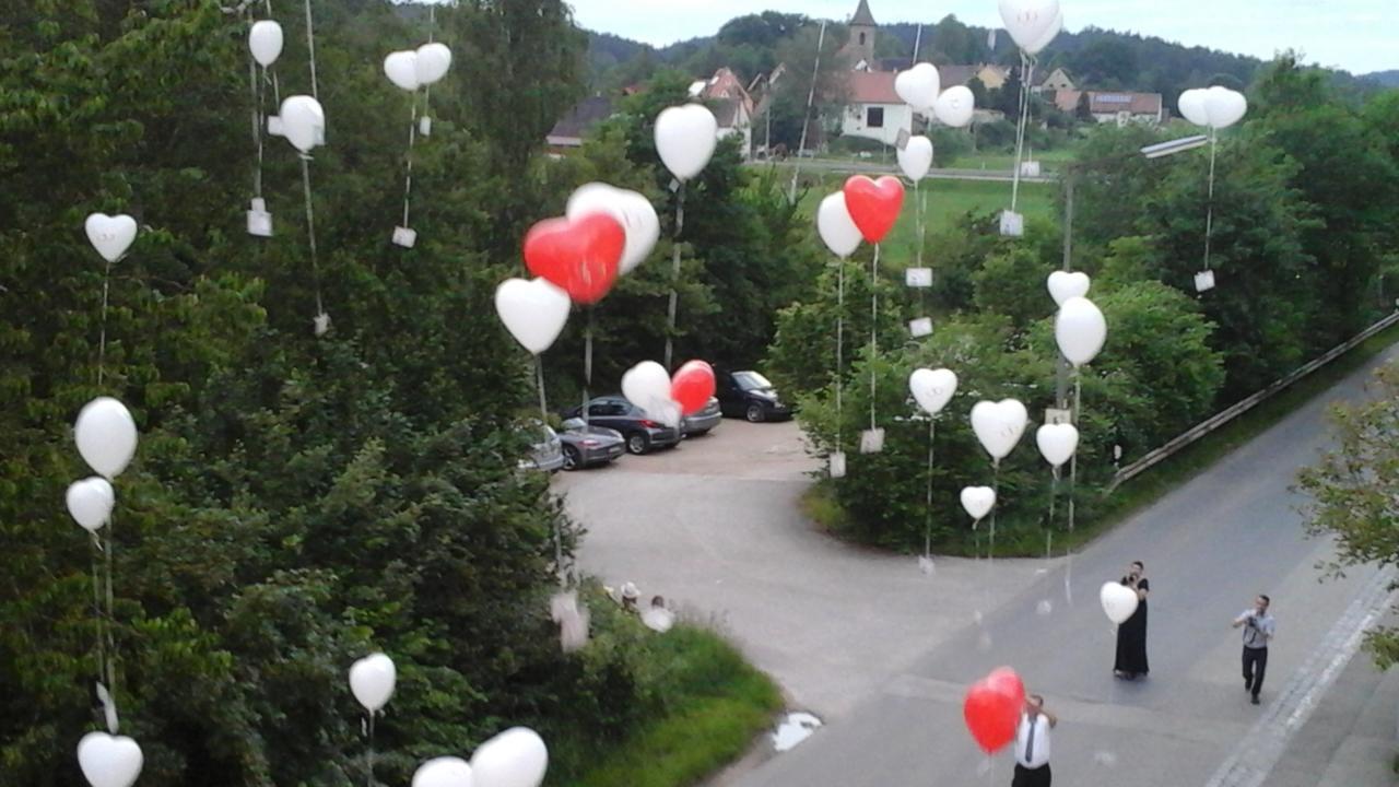 Landgasthof Schwarz Windsbach Экстерьер фото